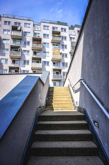 Treppe-Wohnanlage.jpg