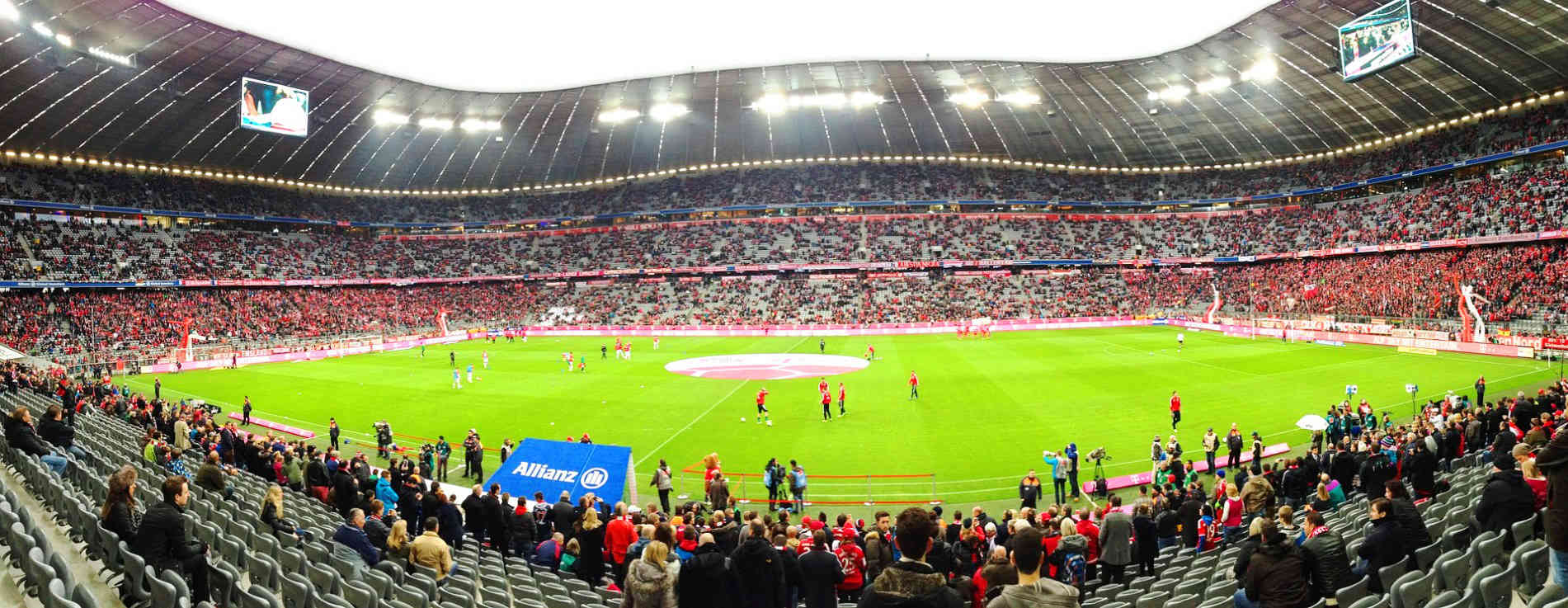 Allianz-Arena-Muenchen.jpg